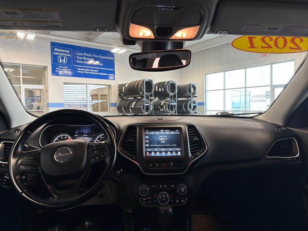 2021 Jeep Cherokee Trailhawk w/ Technology & Comfort Group