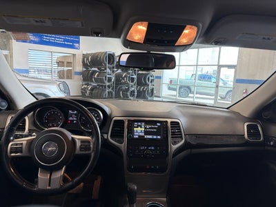 2013 Jeep Grand Cherokee Laredo 26X w/ Nav & Tow Group