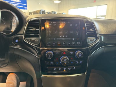 2019 Jeep Grand Cherokee Limited w/ Luxury Group II