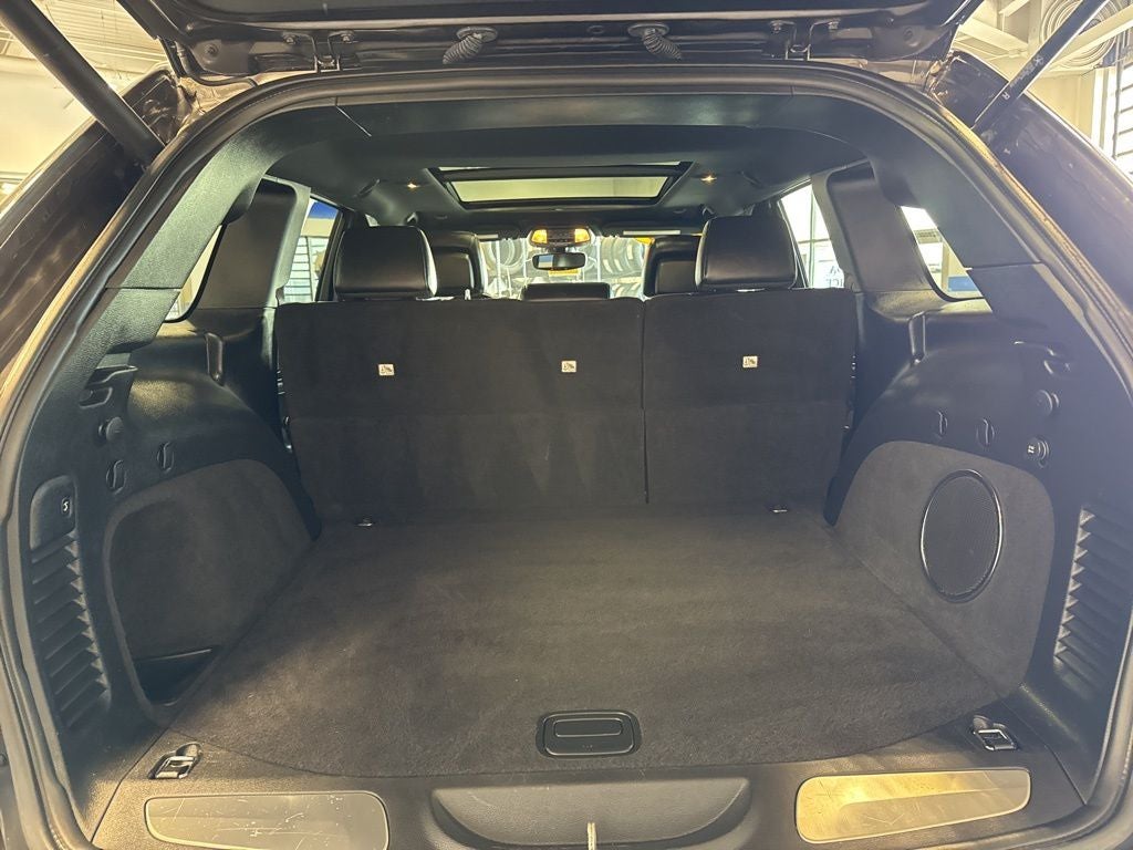 2019 Jeep Grand Cherokee Limited w/ Luxury Group II