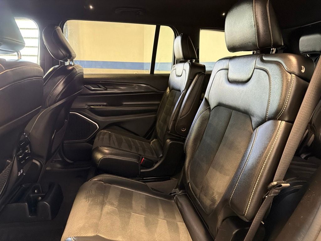 2022 Jeep Grand Cherokee L Altitude Appearance Pkg
