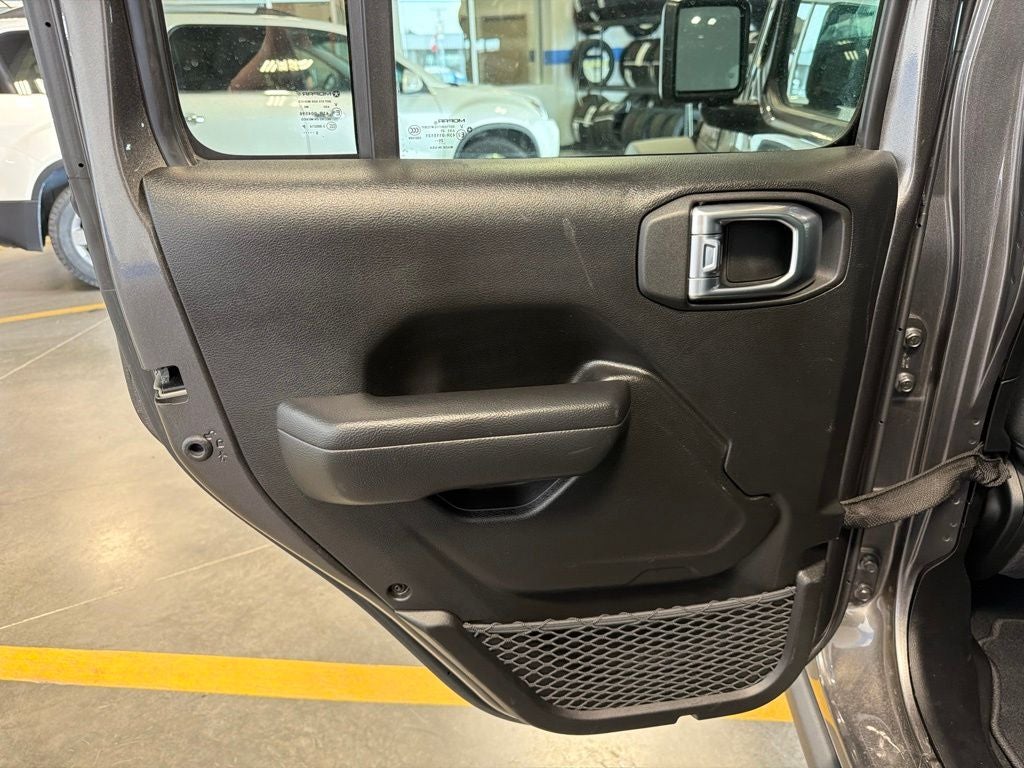 2026 Jeep Gladiator Mojave V6 Hardtop w/ Adaptive Cruise