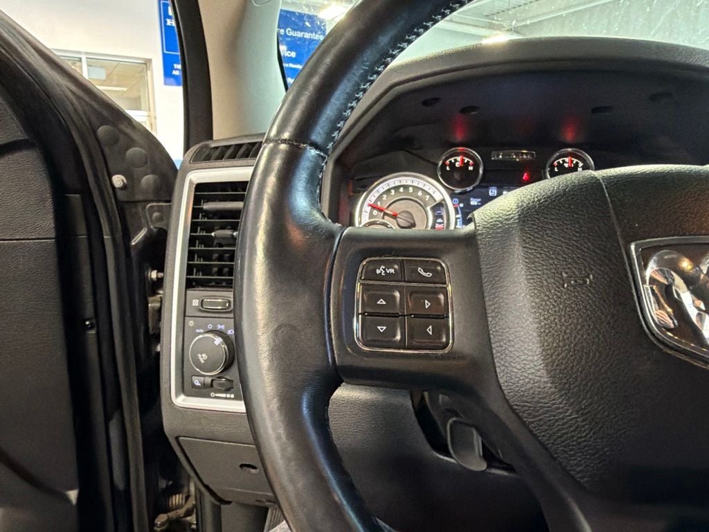 2016 RAM 1500 Big Horn 26S 5.7 HEMI