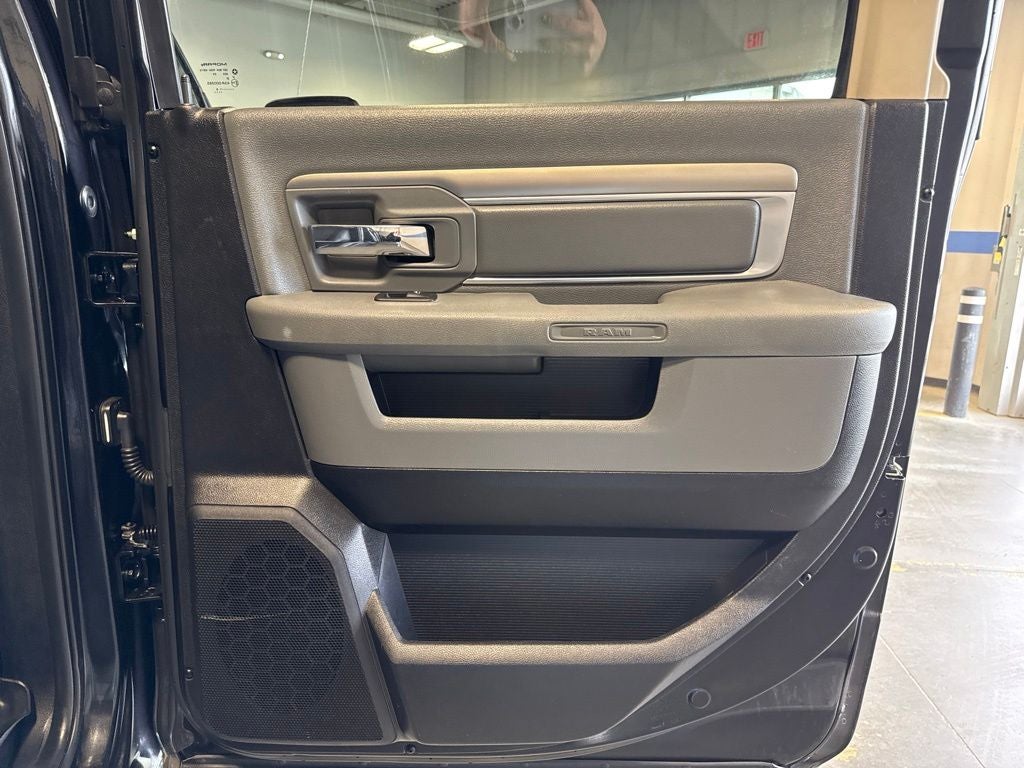 2016 RAM 1500 Big Horn 26S 5.7 HEMI