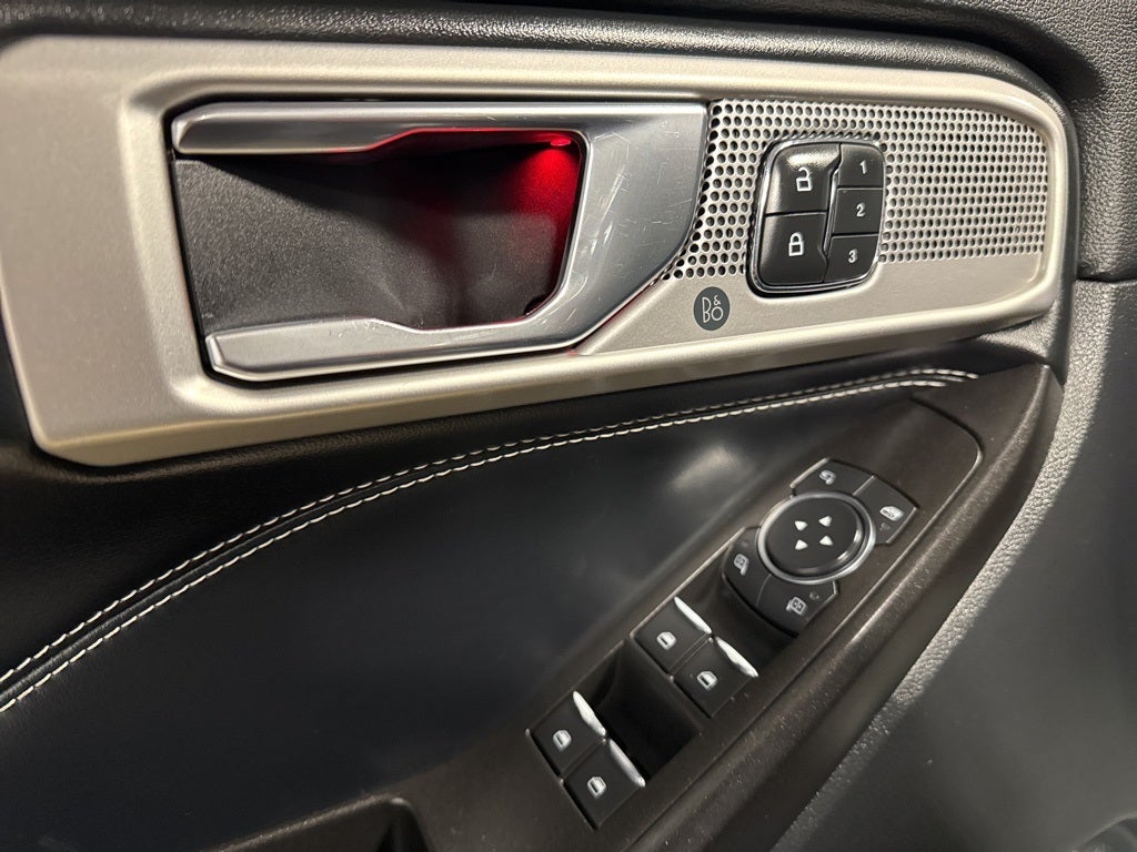 2020 Ford Explorer ST w/ Adaptive Cruise & Pano Roof