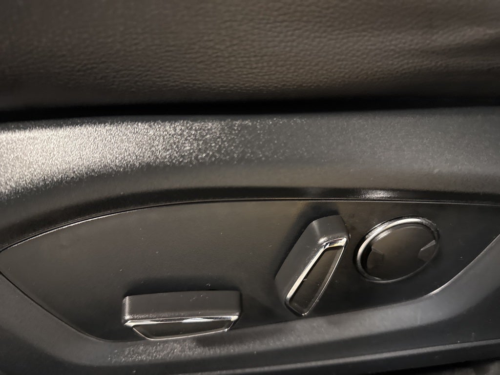 2020 Ford Explorer ST w/ Adaptive Cruise & Pano Roof