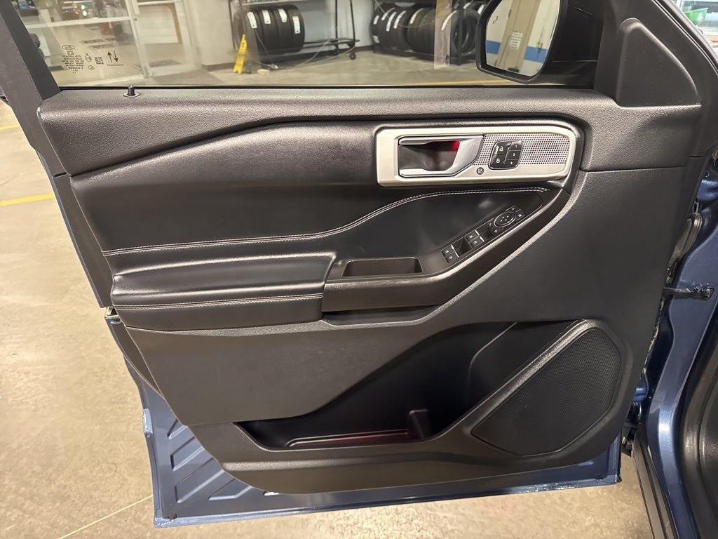 2020 Ford Explorer ST w/ Adaptive Cruise & Pano Roof