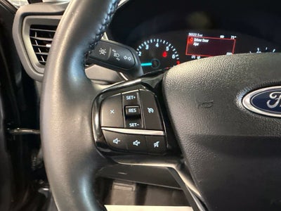 2022 Ford Escape SE w/ Convenience & Cold Weather Pkg