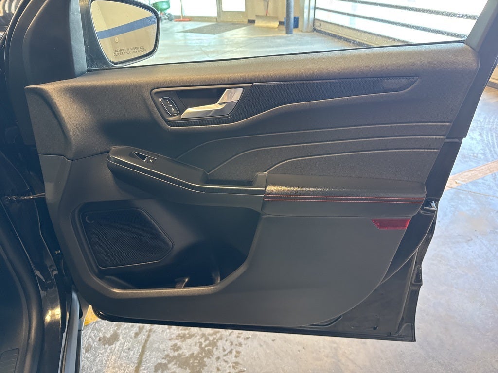 2025 Ford Escape ST-Line AWD