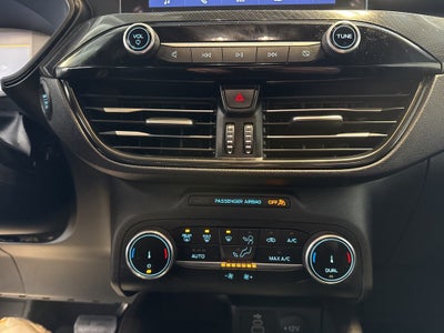 2025 Ford Escape ST-Line AWD w/ BLIS