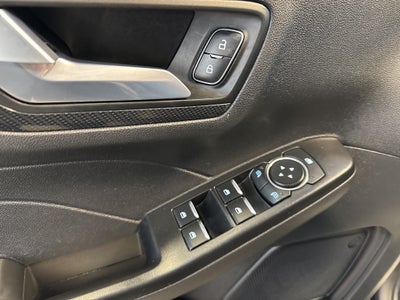 2025 Ford Escape ST-Line AWD w/ BLIS