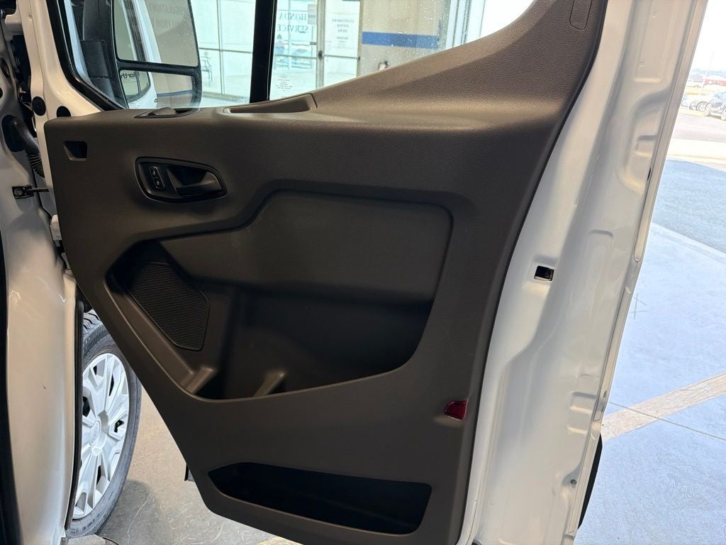 2025 Ford Transit-250 Base 130" WB
