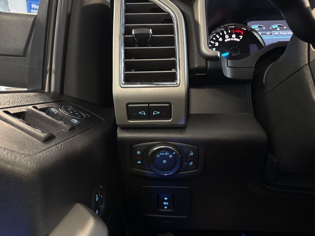 2015 Ford F-150 Lariat 502A w/ Max Tow & Adaptive Cruise