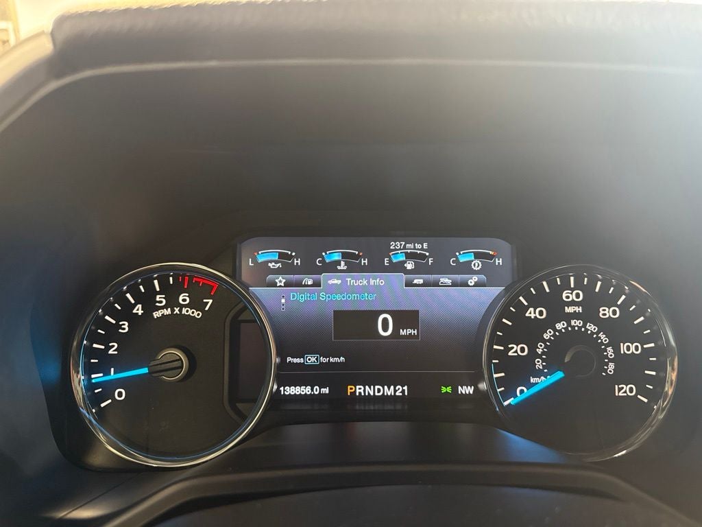 2016 Ford F-150 Lariat 157" WB 5.0 V8