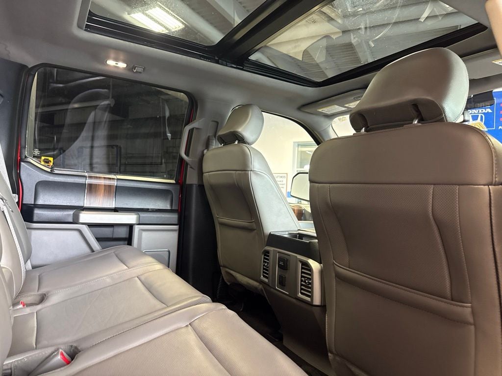 2016 Ford F-150 Lariat 157" WB 5.0 V8