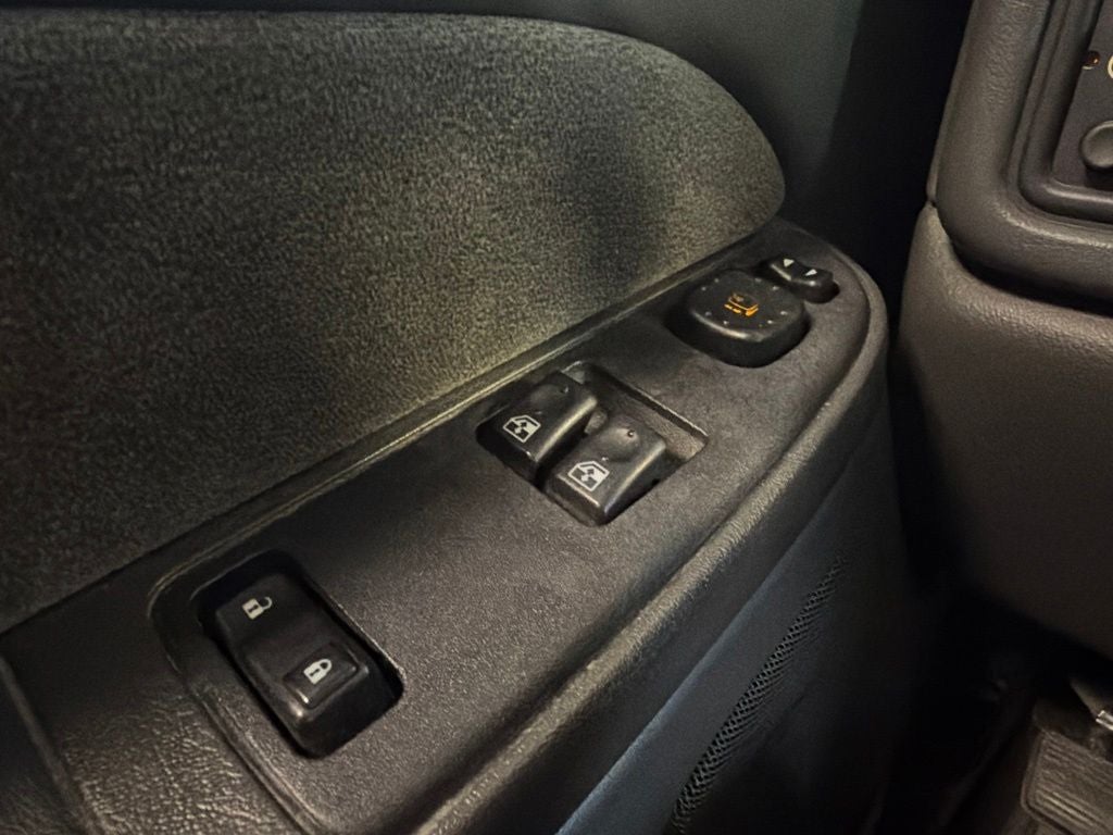 2003 Chevrolet Silverado 1500 LS Z-71 w/ Leather