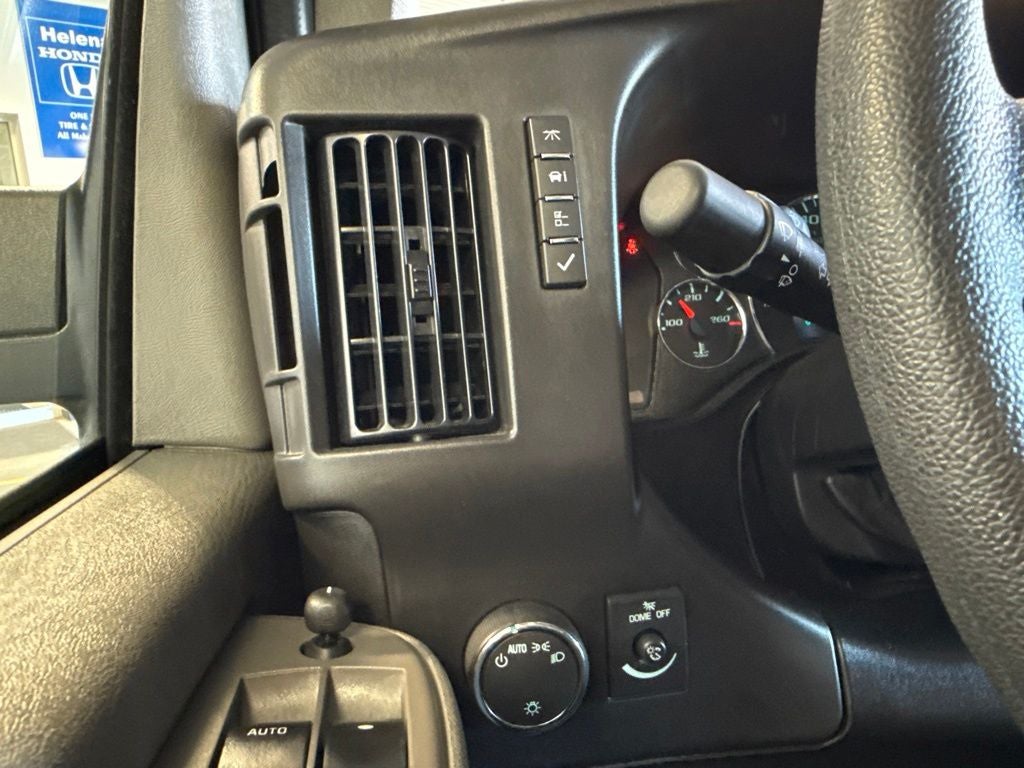 2025 Chevrolet Express 2500 Work Van Cargo
