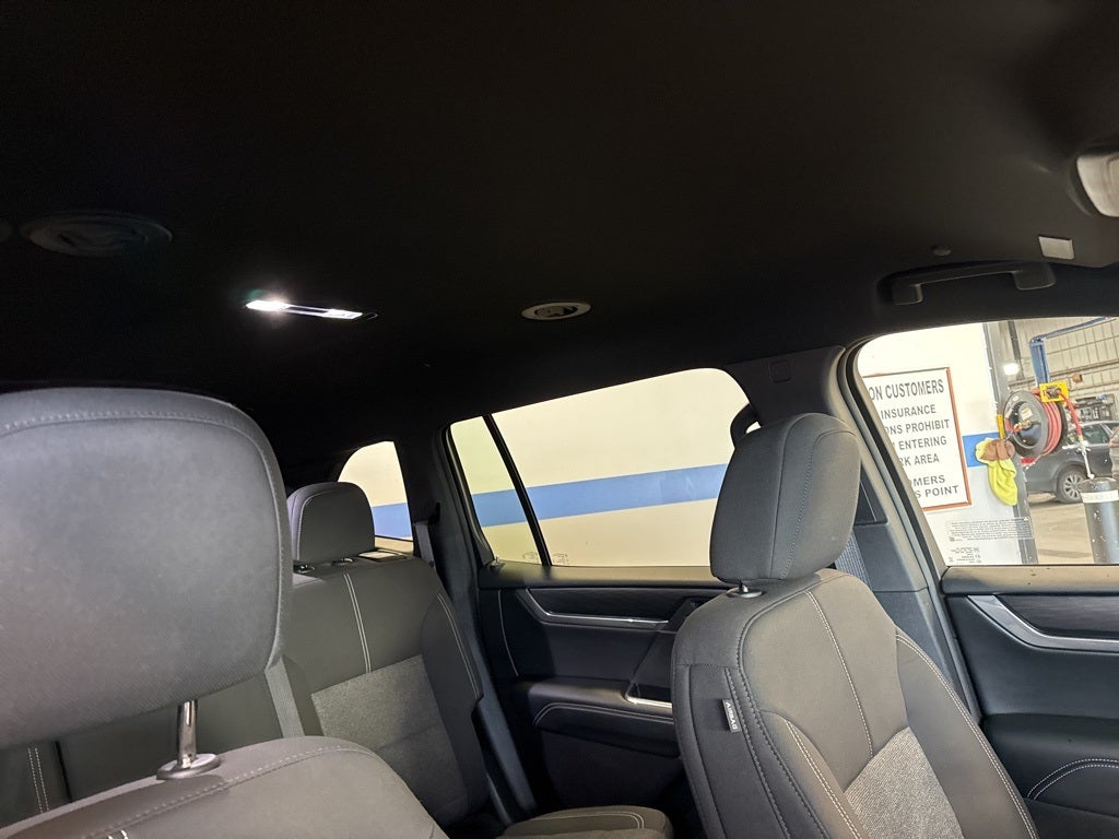 2025 GMC Acadia Elevation w/ Adaptive Cruise