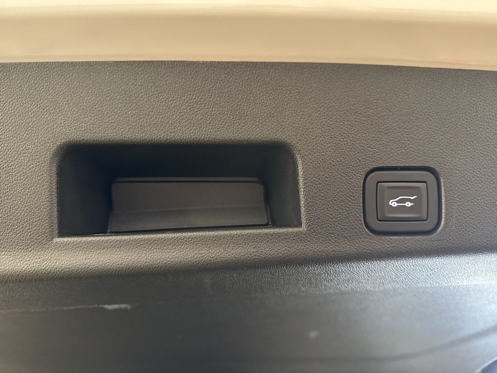 2025 GMC Acadia Elevation 1SD w/ Adaptive Cruise