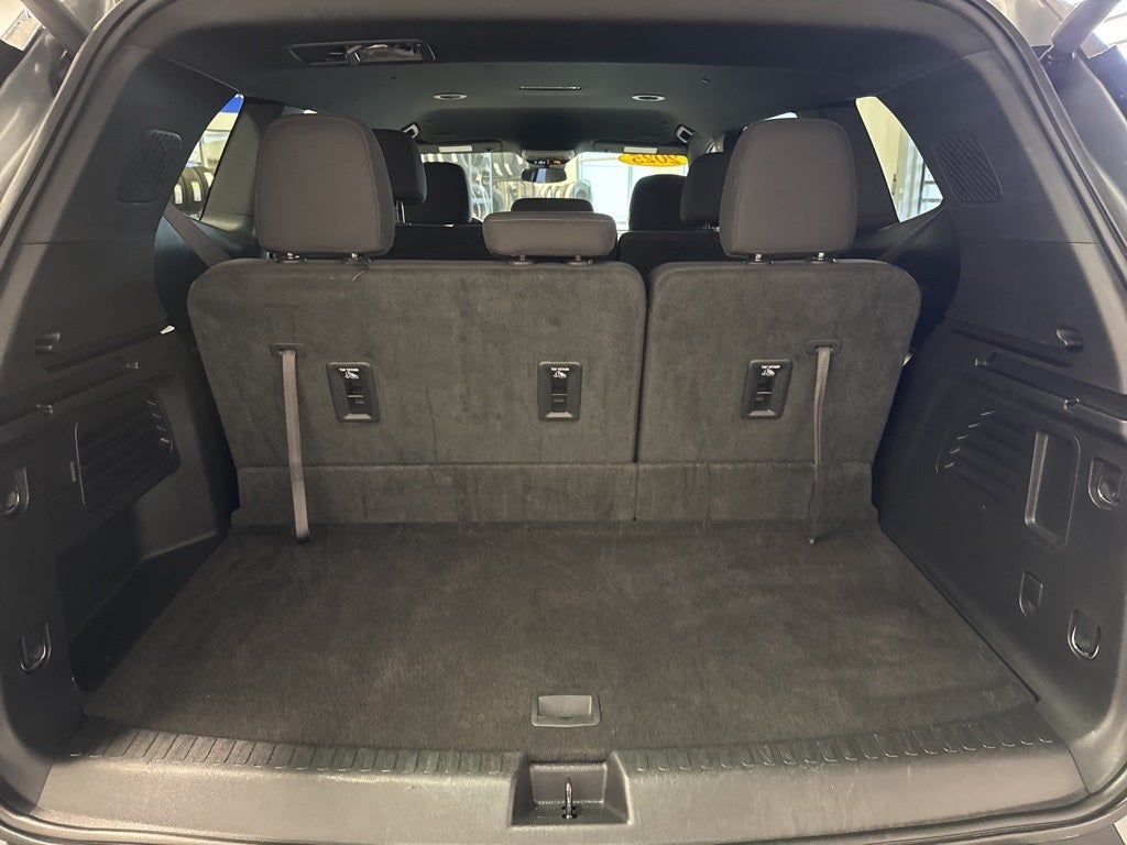 2025 GMC Acadia Elevation w/ Assisted Driving & Trailering Pkg