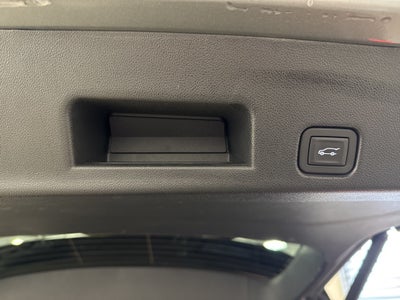 2025 GMC Acadia Elevation w/ Assisted Driving & Trailering Pkg