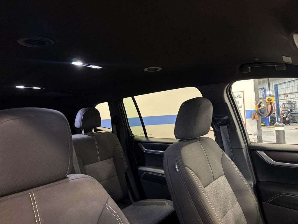 2025 GMC Acadia Elevation w/ Assisted Driving & Trailering Pkg