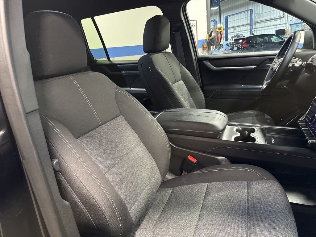 2025 GMC Acadia Elevation w/ Assisted Driving Pkg & Trailer/Tow Pkg