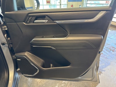 2025 GMC Acadia Elevation w/ Adaptive Cruise