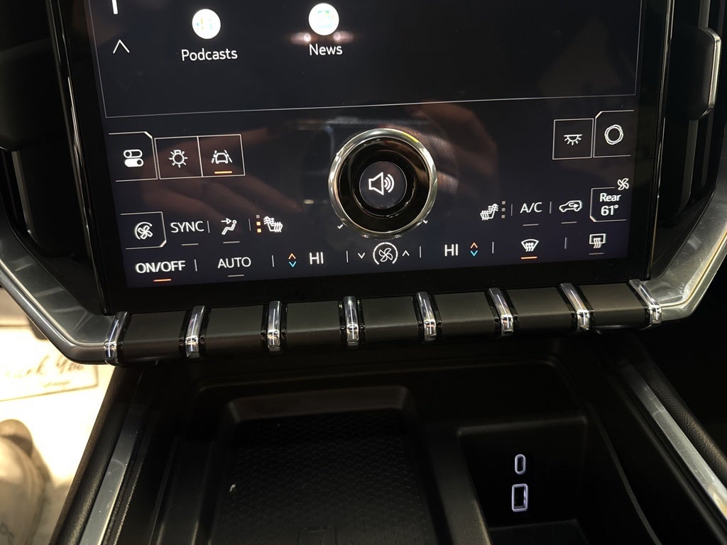 2025 GMC Acadia Elevation 4SD w/ Adaptive Cruise