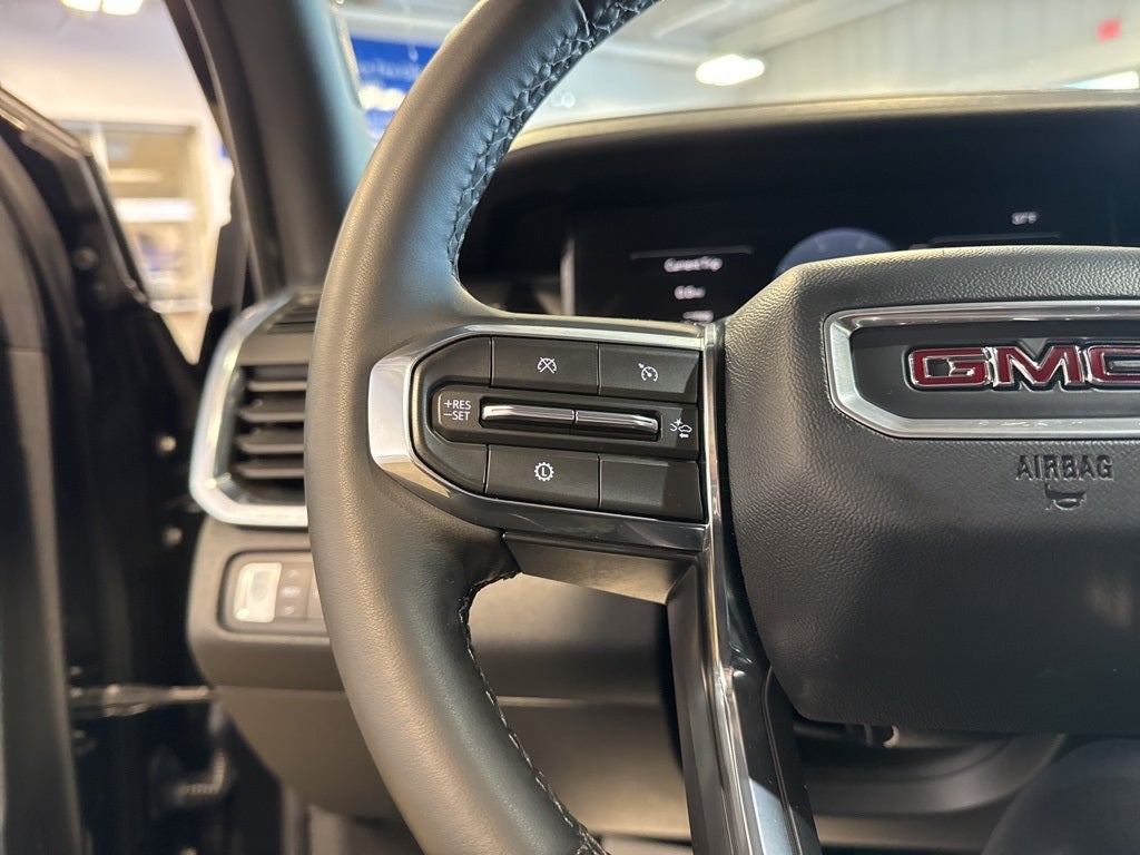 2025 GMC Acadia Elevation 4SD w/ Adaptive Cruise