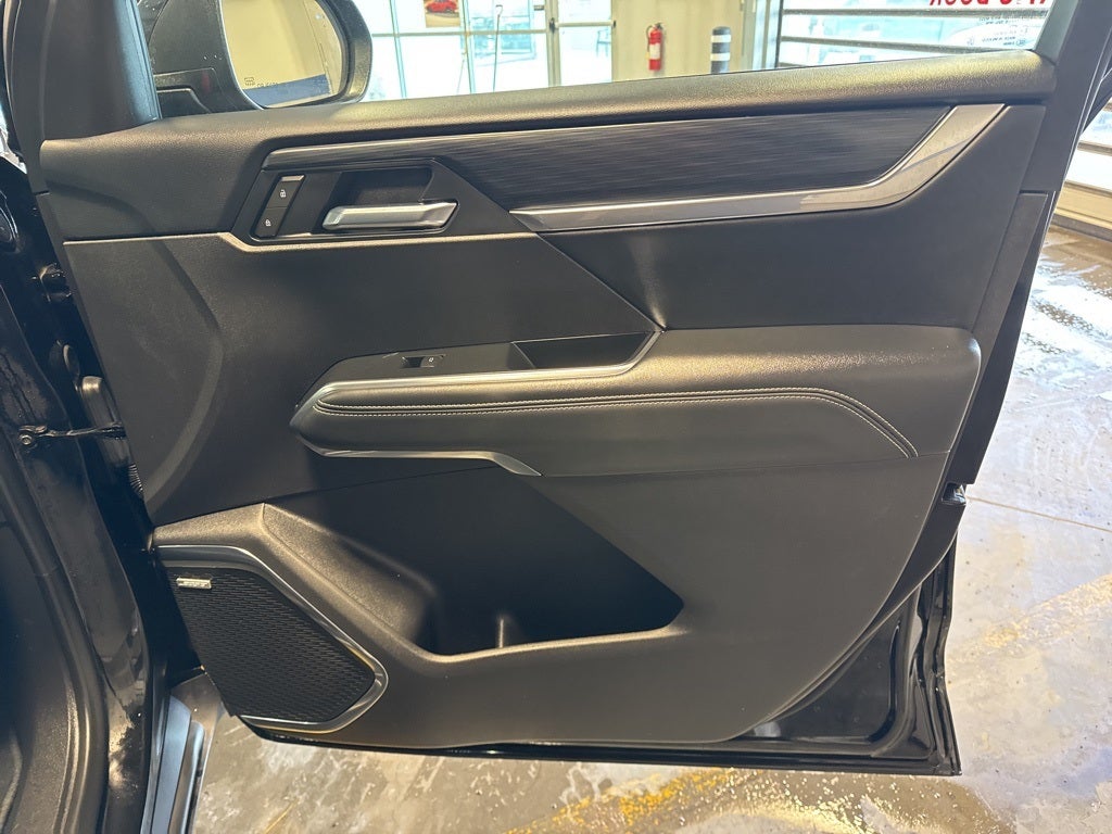 2025 GMC Acadia Elevation 4SD w/ Adaptive Cruise