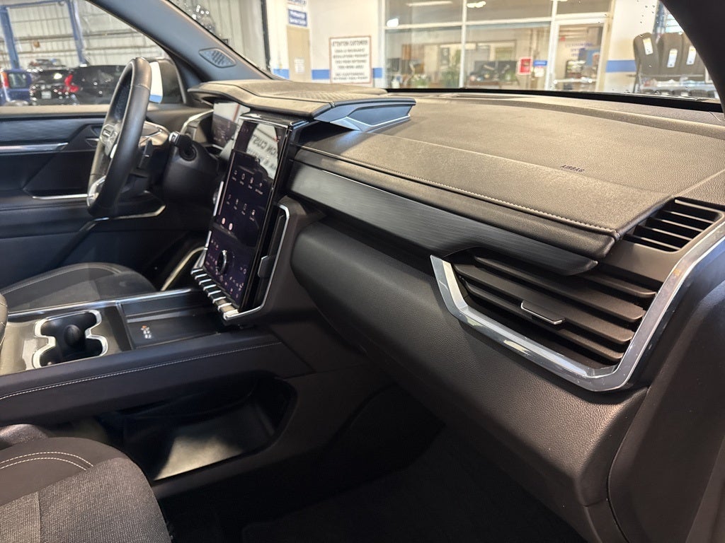 2025 GMC Acadia Elevation 4SD w/ Adaptive Cruise