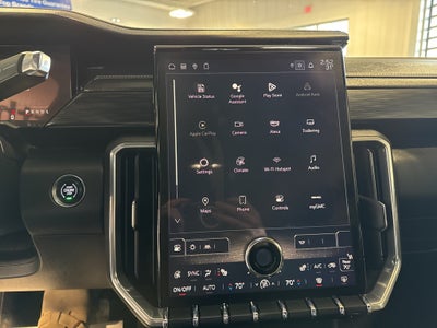 2025 GMC Acadia Elevation w/ Assisted Driving & Driver Convenience