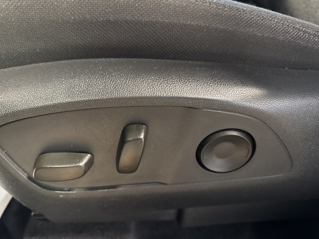 2025 GMC Acadia Elevation w/ Assisted Driving & Driver Convenience