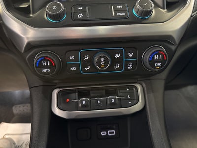 2023 GMC Acadia SLT AWD w/ Driver Convenience Pkg