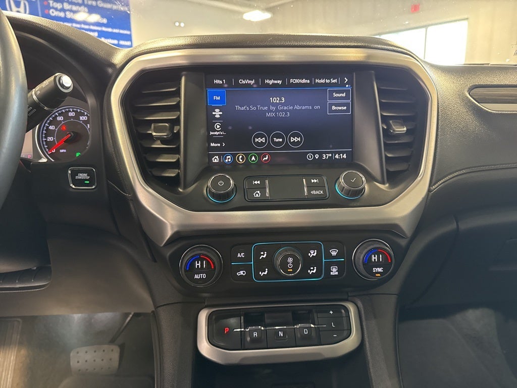 2023 GMC Acadia SLT AWD w/ Driver Convenience Pkg
