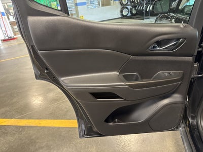 2023 GMC Acadia SLT AWD w/ Driver Convenience Pkg