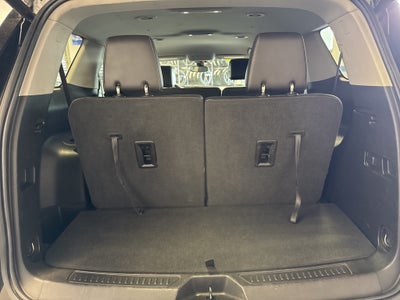 2023 GMC Acadia SLT AWD w/ Driver Convenience Pkg