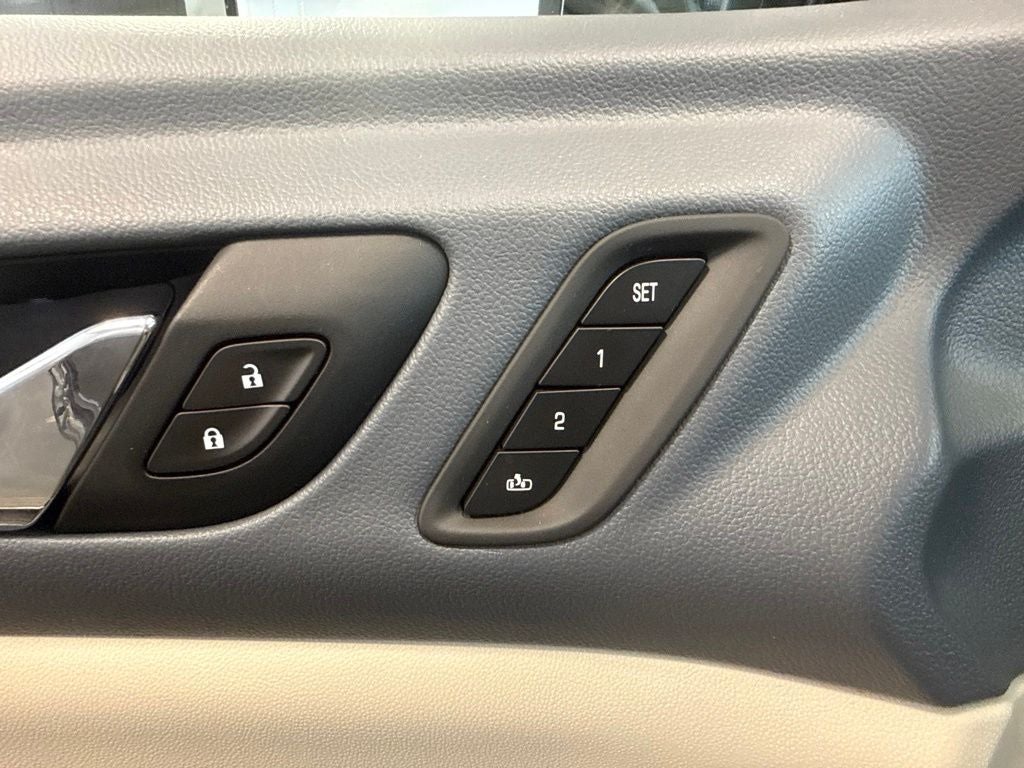 2021 GMC Acadia Denali w/ Dual Moonroof