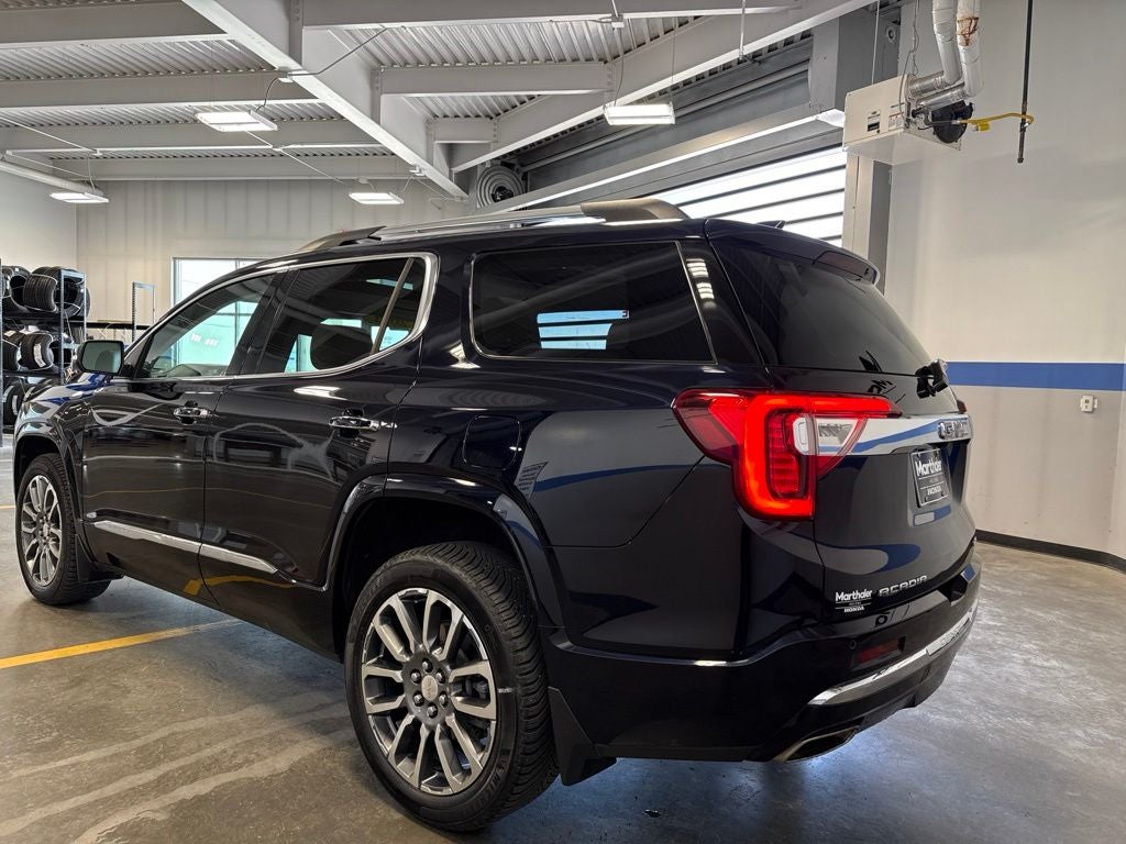 2021 GMC Acadia Denali w/ Dual Moonroof