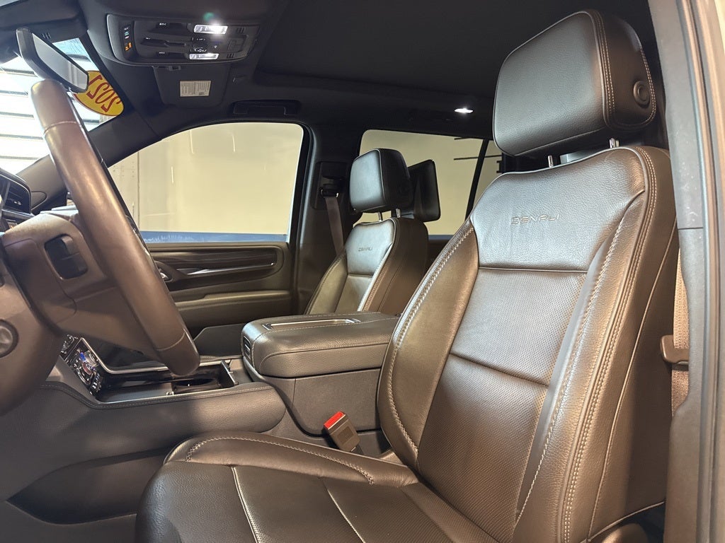 2021 GMC Yukon Denali Premium Pkg w/ Rear Media System