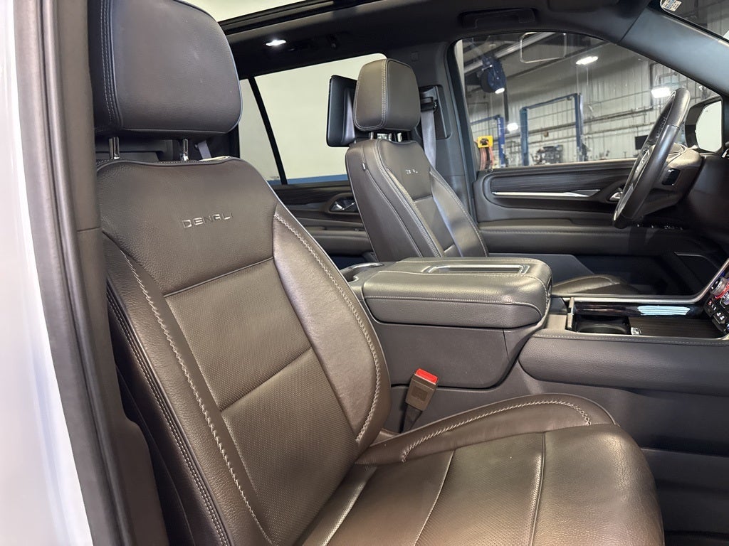 2021 GMC Yukon Denali Premium Pkg w/ Rear Media System