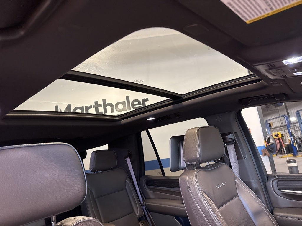 2021 GMC Yukon Denali Premium Pkg w/ Rear Media System