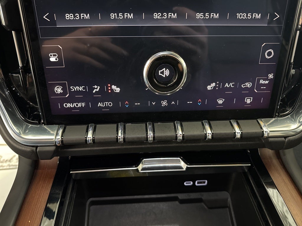 2025 GMC Yukon XL Denali 5SA w/ Adaptive Cruise