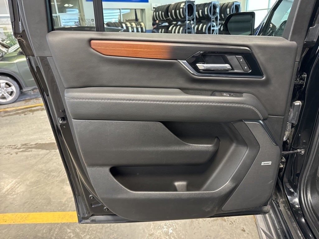 2025 GMC Yukon XL Denali 5SA w/ Adaptive Cruise