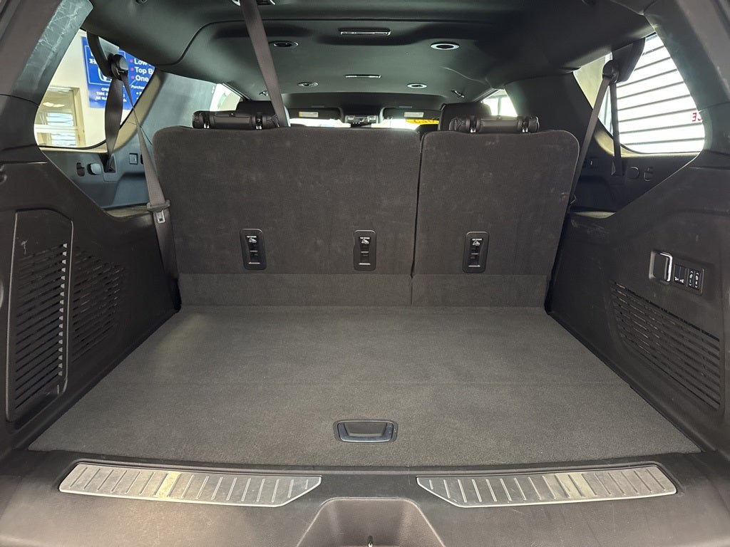 2025 GMC Yukon XL Denali 5SA w/ Adaptive Cruise