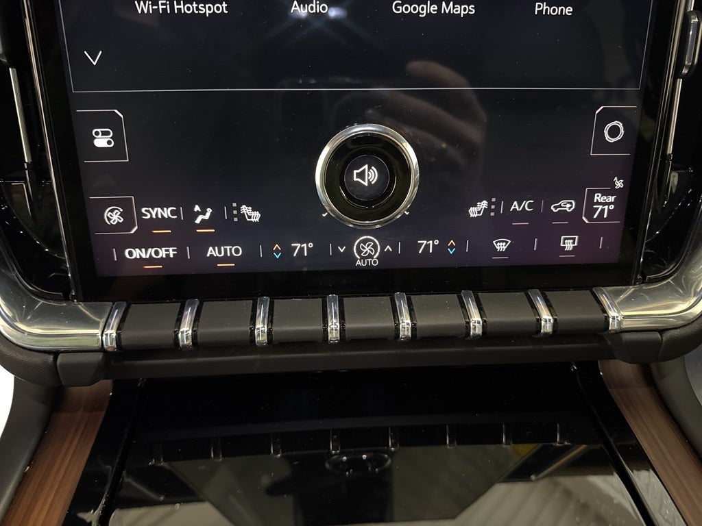 2025 GMC Yukon XL Denali 6.2 w/ Adaptive Cruise