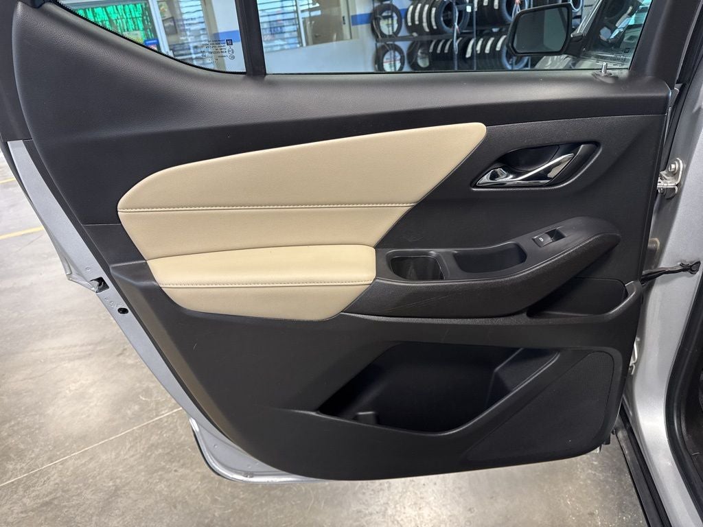 2022 Chevrolet Traverse LS 1LS AWD