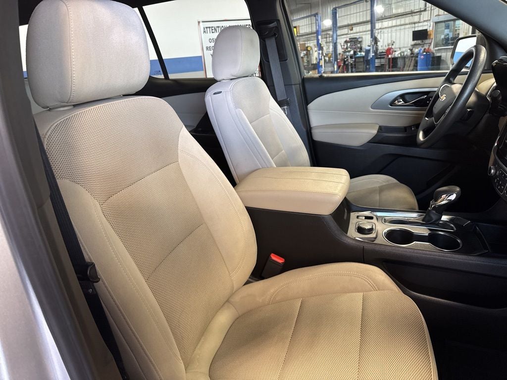 2022 Chevrolet Traverse LS 1LS AWD