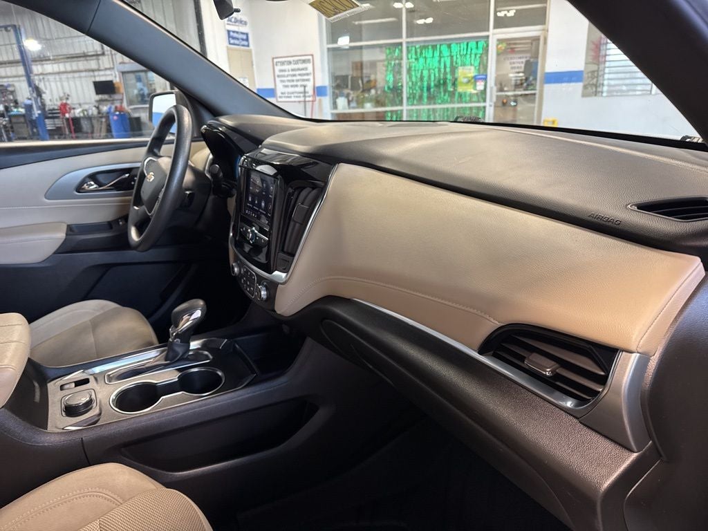 2022 Chevrolet Traverse LS 1LS AWD